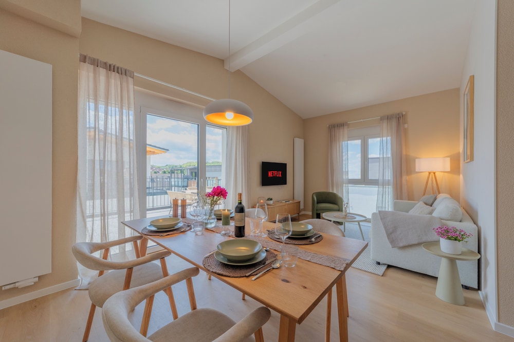 Adler Apartments