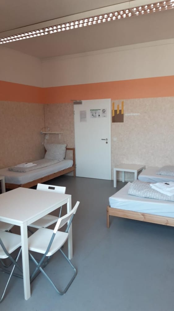 2-Rent Group Hostel Zimmer&Apartments GKP2