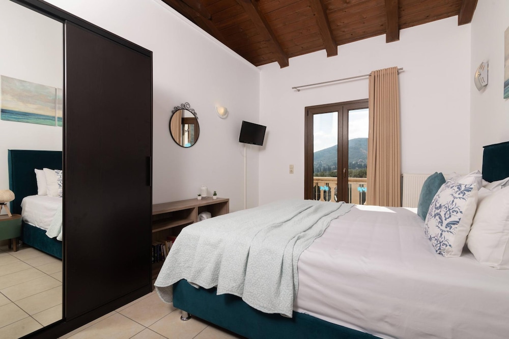Olive Grove Luxurious Villa With Private Pool Est