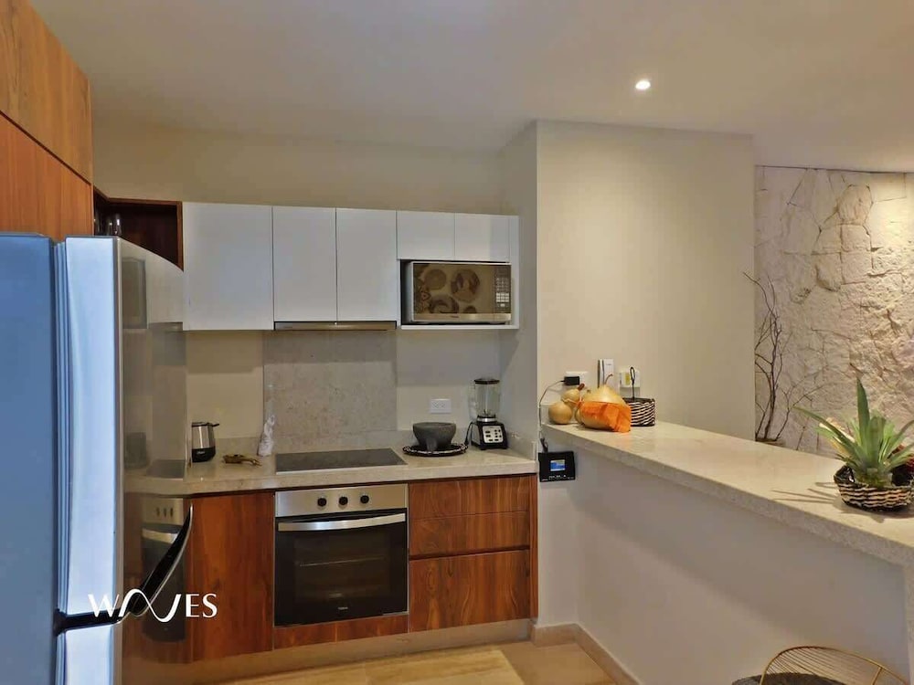 2 BR Amazing Pool Top Amenities Wifi 2FL Gym