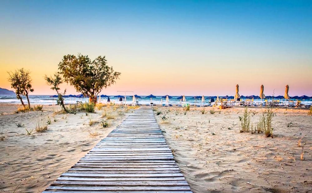Hypnosis Villa Beachside