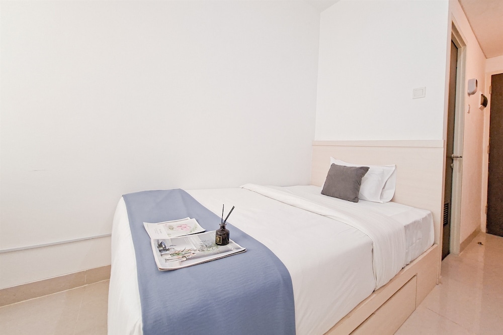 Cozy Living Studio Room At Serpong Garden Apartment