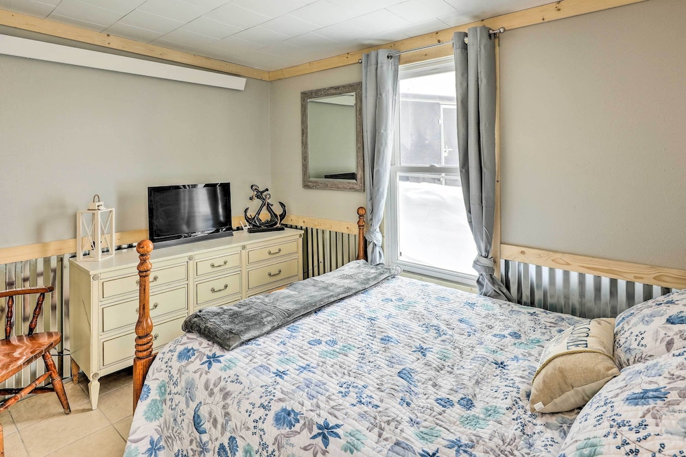 Watertown Vacations - Lakefront Vacation Rental With Fire Pit  Dock! - Property Image 3
