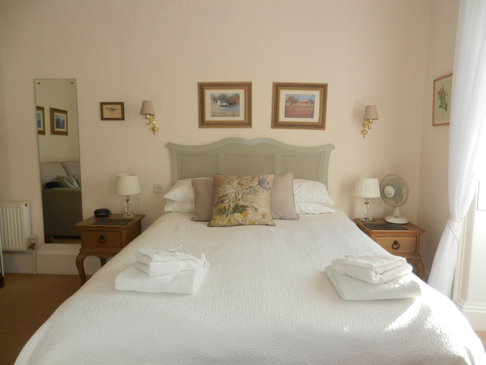 Brocks Guest House
