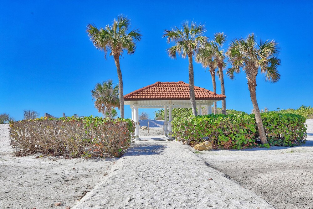 Land's End 4-206 Bay Front - Premier