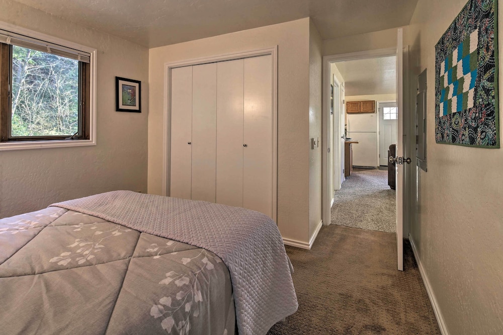 Juneau Vacations - Cozy Retreat w/ Fire Pit - Near Mendenhall Glacier - Property Image 18