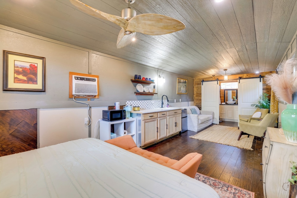 Pet-friendly Grand Lake Studio w/ Outdoor Space