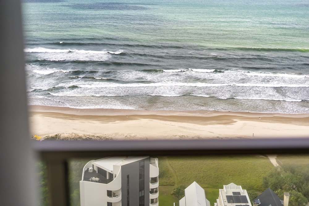 Mermaid Beach Vacations - Dawn - GCLR - Property Image 10