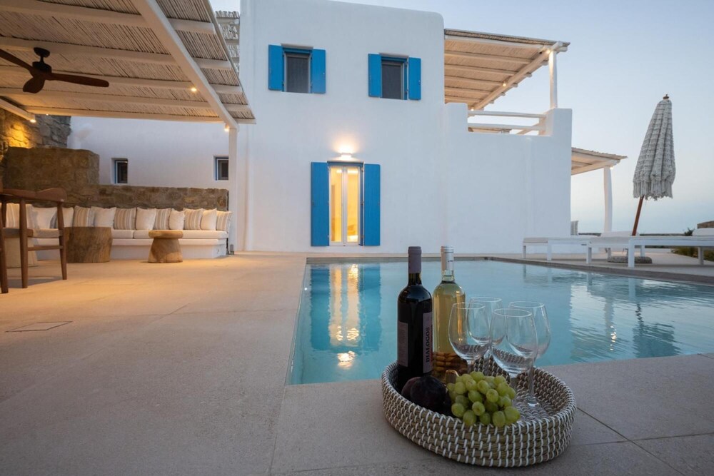 Sunrise Villa Sea View Private Pools