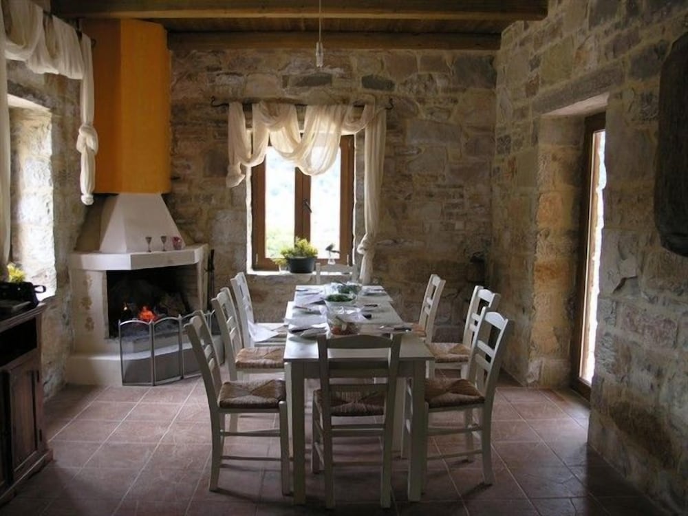 Akros Oreon Green Small Hotel view 4