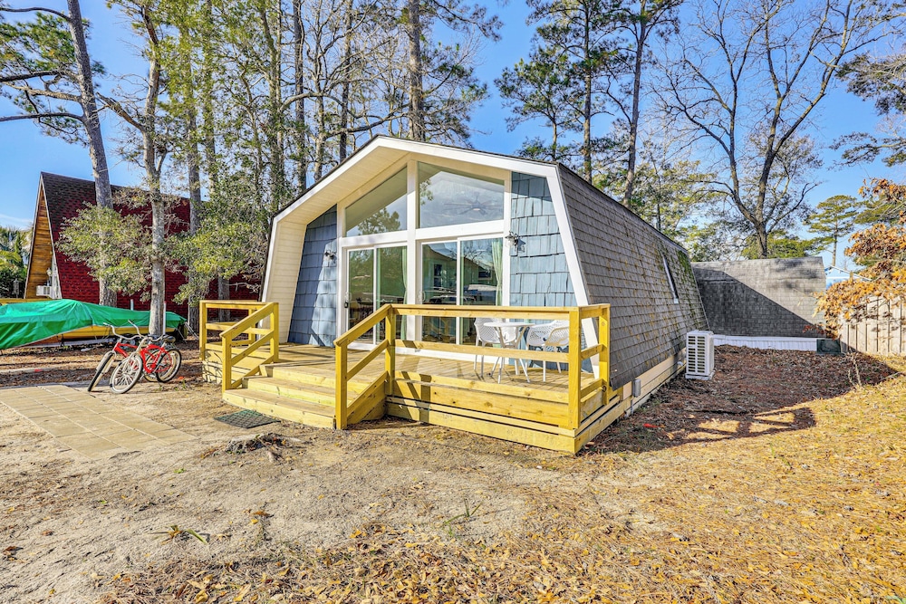 Boat, Fish & Bike: Oak Island Home w/ Large Yard