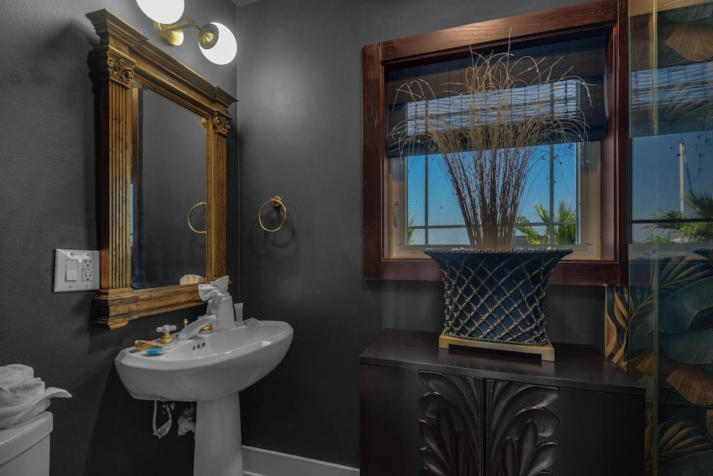 The Gulfview Grandeur