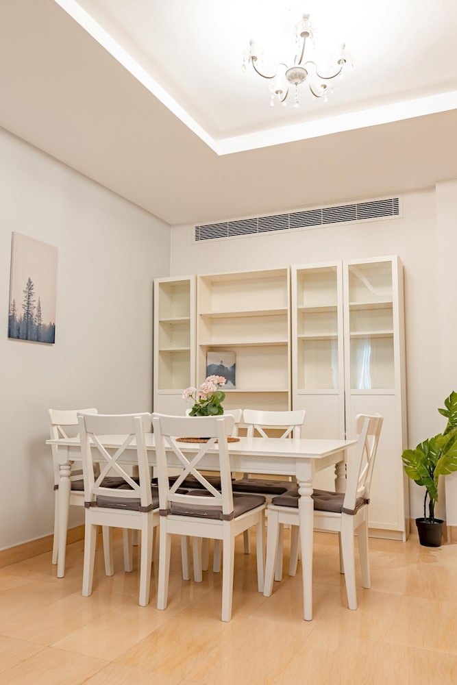 Vesta - Luxury APT - 2BR - Cfc Xviii