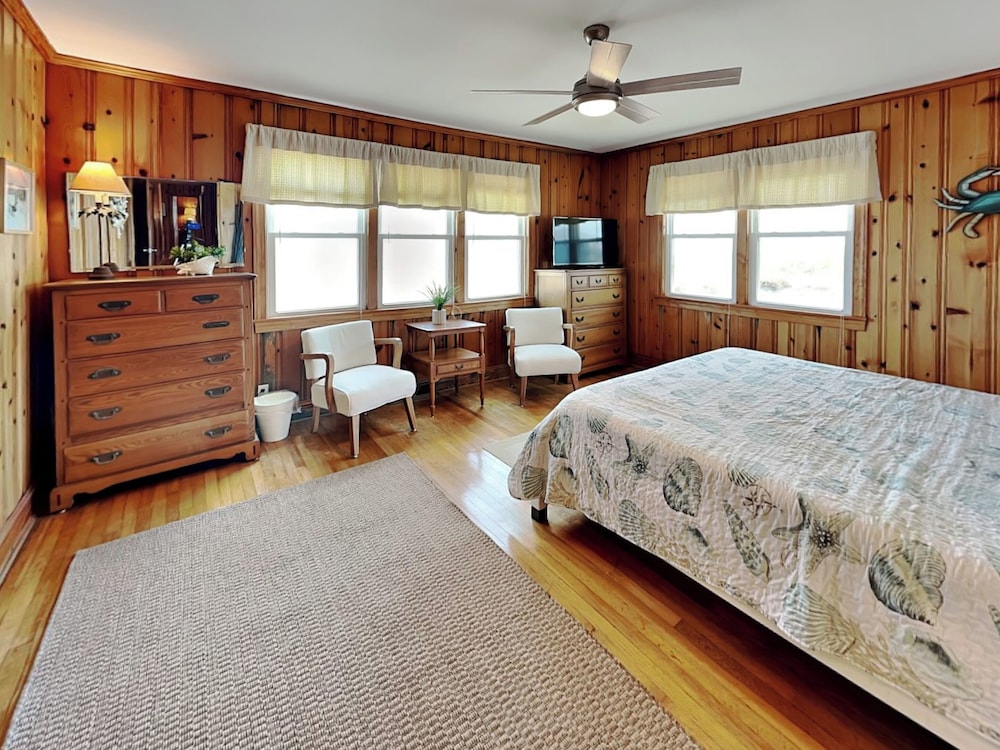 The Caroline by Topsail Realty