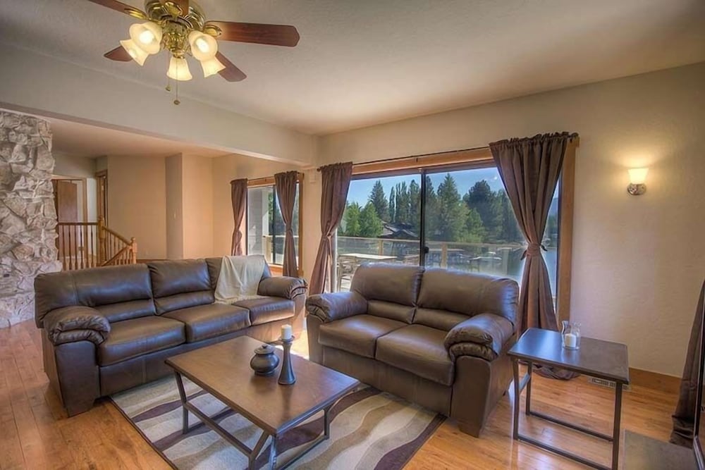 569 Lucerne 4 Bedroom Home by RedAwning