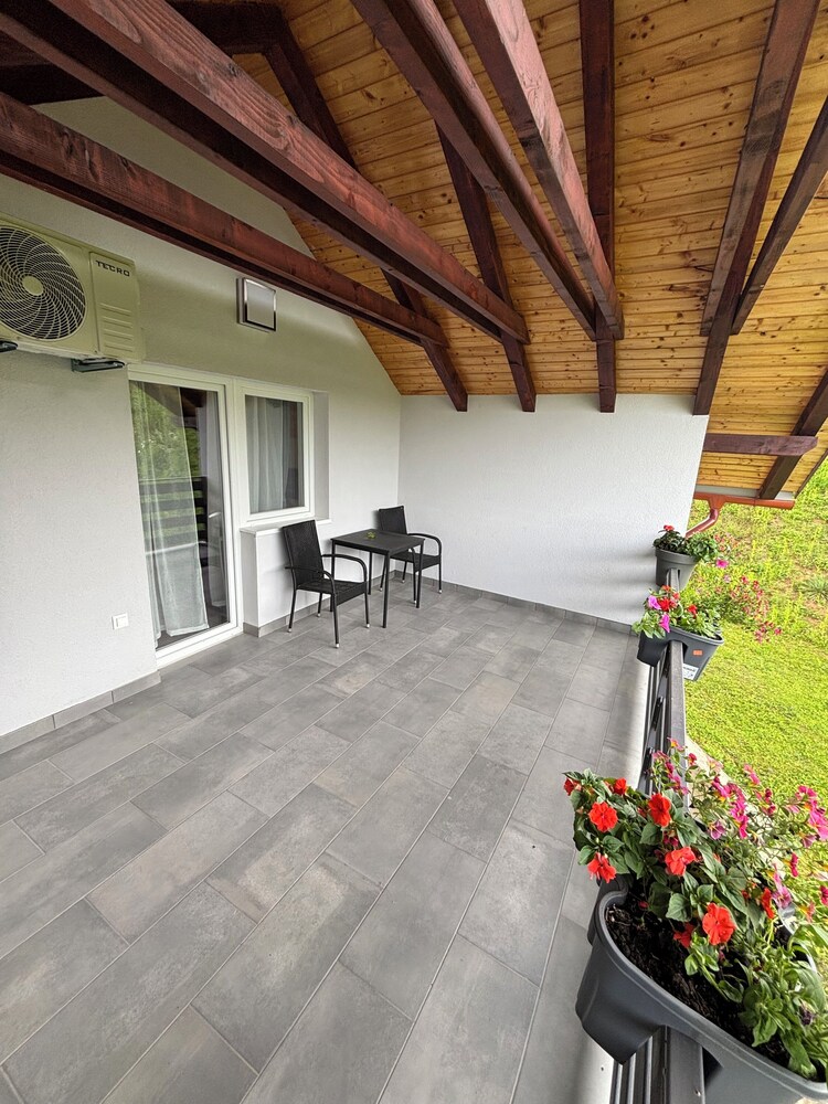 Estate Pavlić