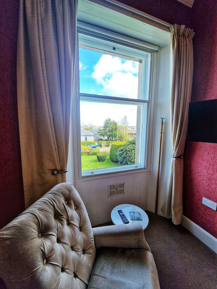 The Pines Guesthouse