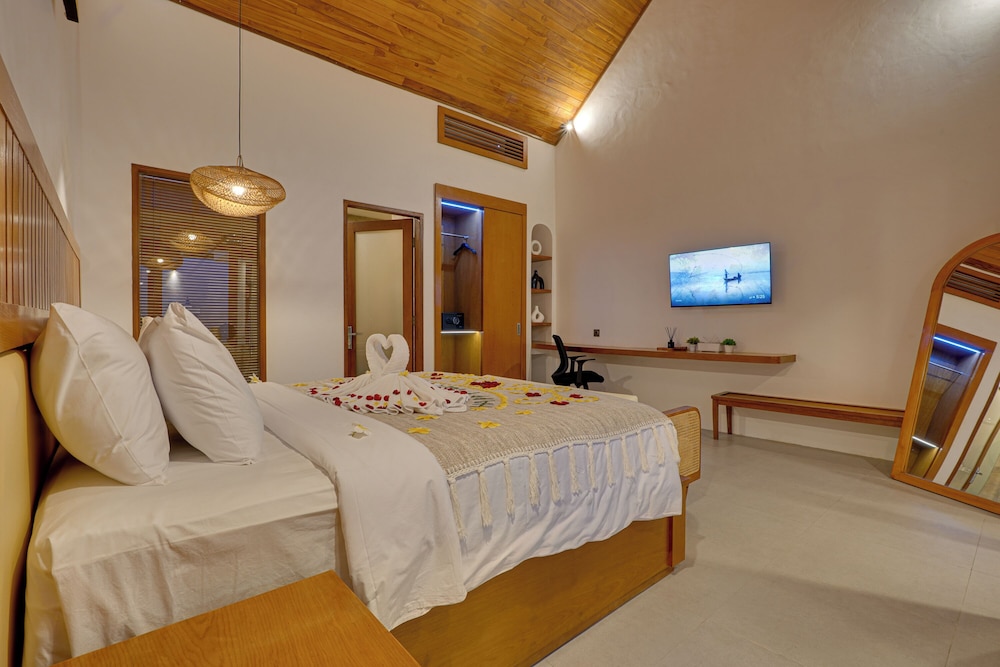 LaLuxe Villa and Residence