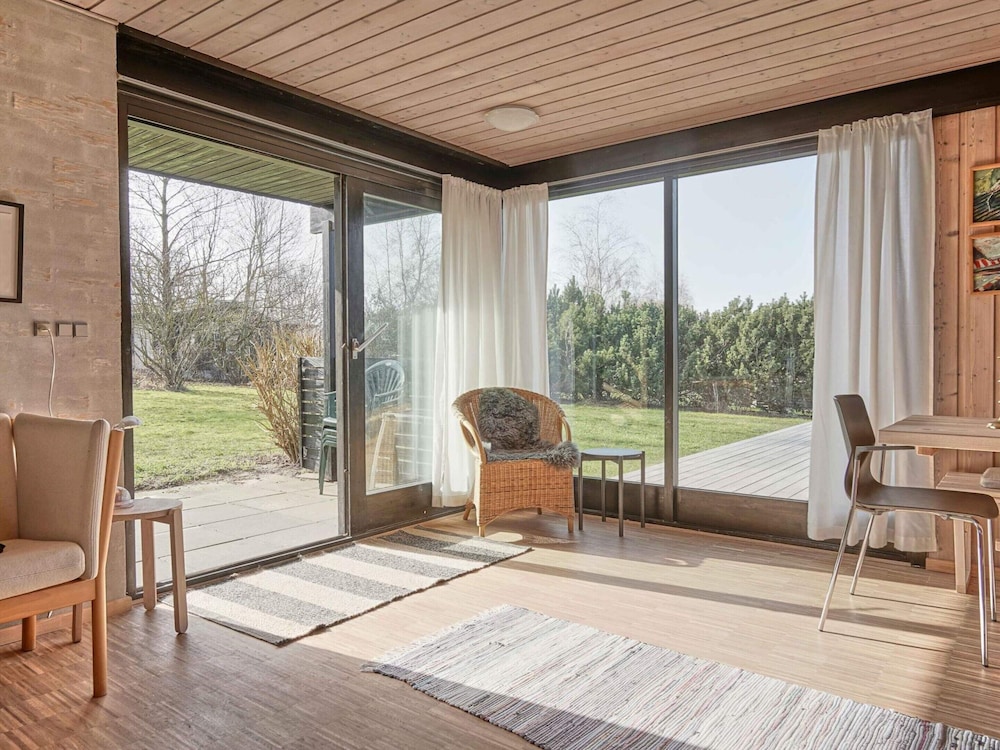 5 Star Holiday Home in Ronne