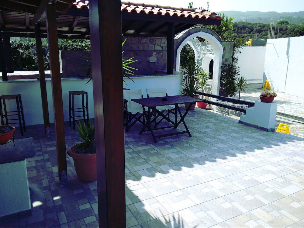 Skiathos Holiday House
