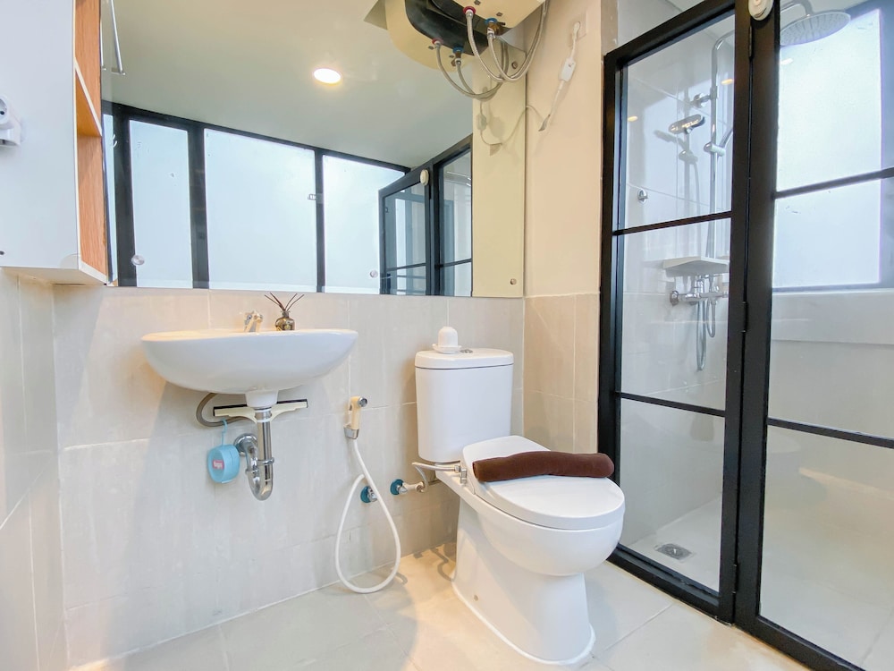 Spacious and Comfy Designed 2BR at Meikarta Apartment