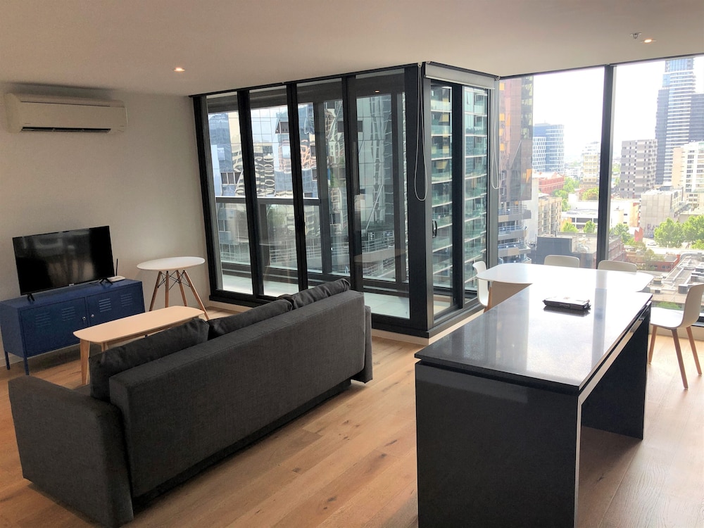 ReadySet Apartments at Upper West Side