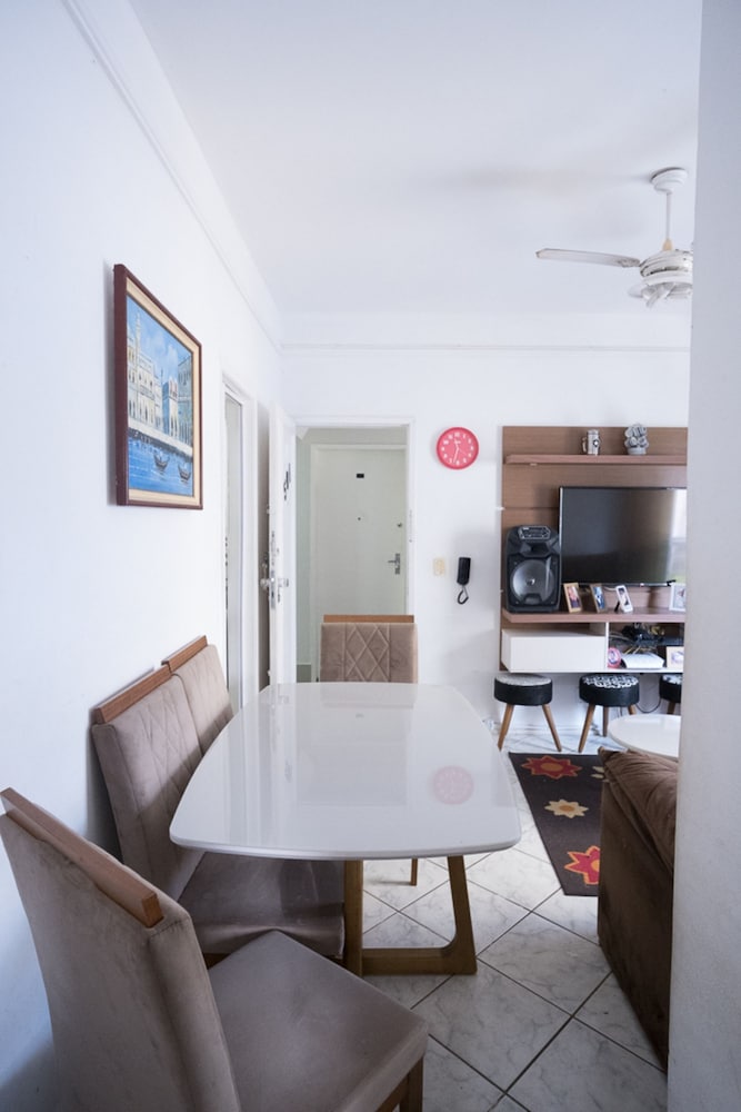 Apartamento com Wi-fi a 190 m da Praia da Costa