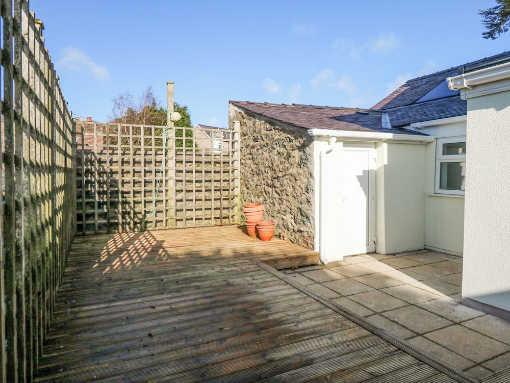 The Fir Grove Annex
