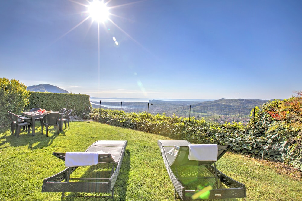 Amirovista-garden, Lake View, Shared Pool
