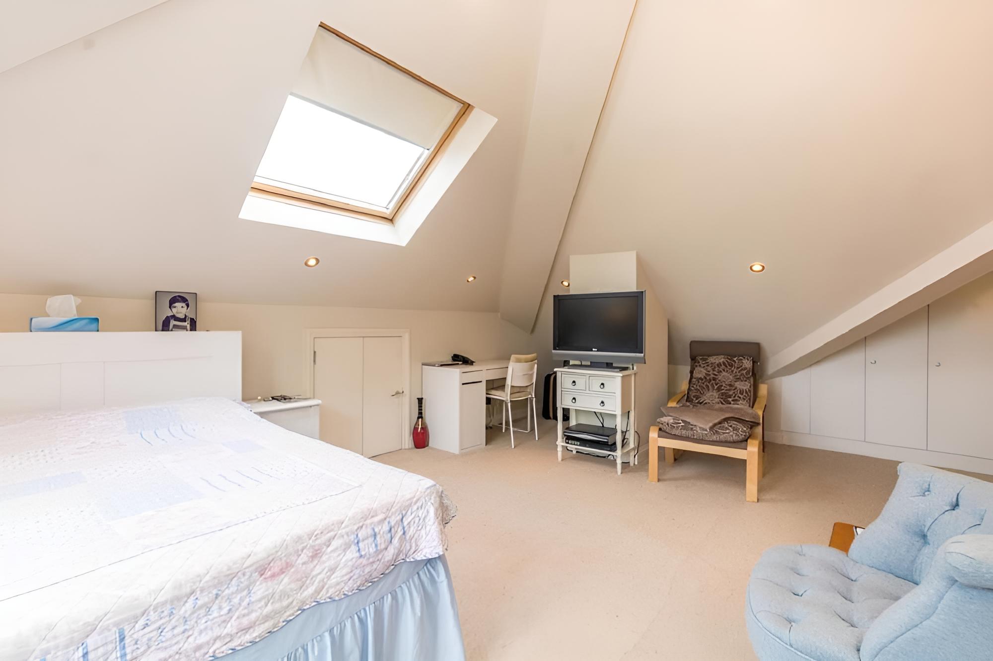 Adorable Studio in Maida Hill