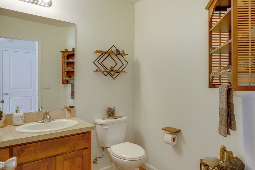 2 Blocks to White Water Launch: Mill City Home