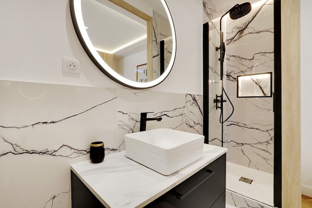 Sublime Apartment in the Heart of Paris