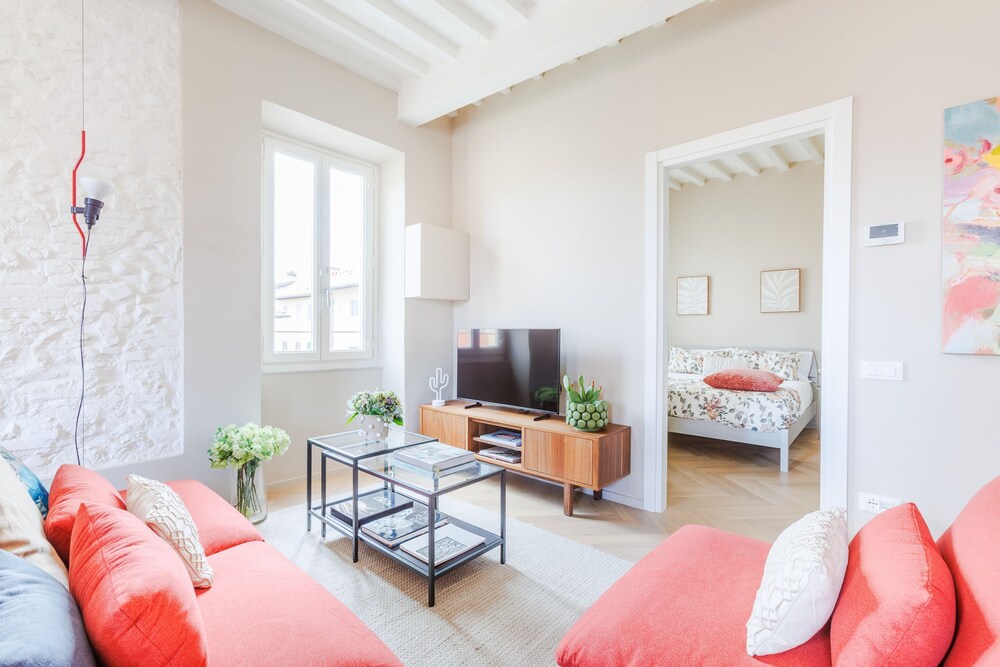 The White Lotus Penthouse