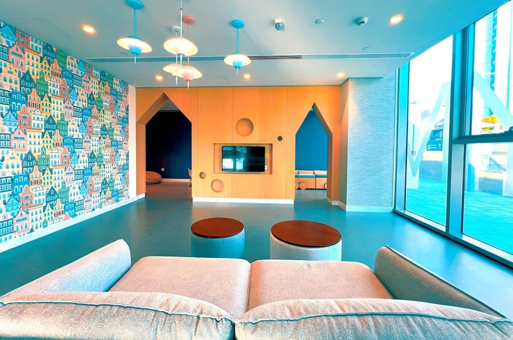 Elegant 1BR Apt Steps Away From Dubai Mall