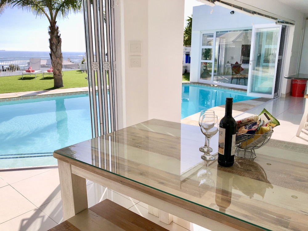 Funkey Villas