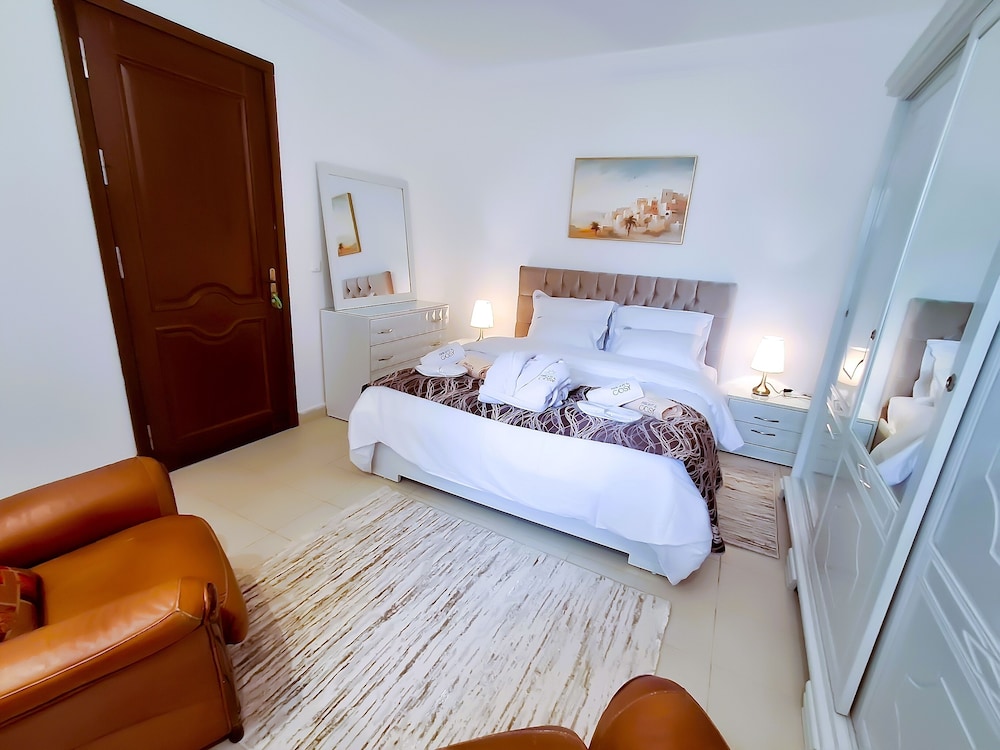 L'Orchidée - Luxury Suites