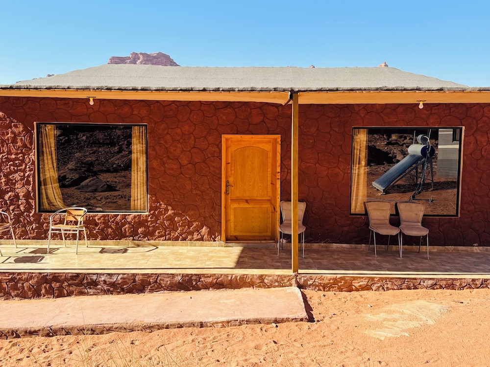 Rum moonlight luxury camp