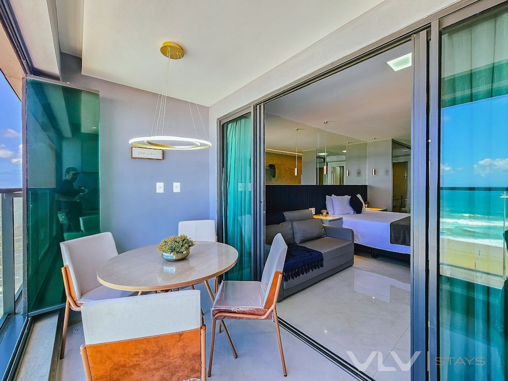 Art Studio by VLV Stays