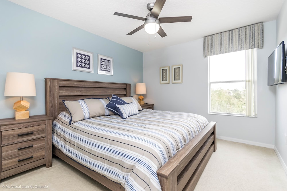 946bd Amazing High End Gated view 2