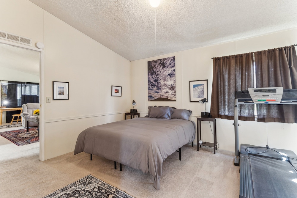 Lincoln Lodge 2 Bedroom Cabin by Yosemite Region Resorts