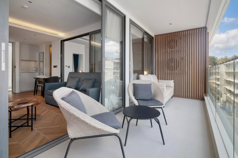 Beachfront 1bedroom Apartment Kora Resort