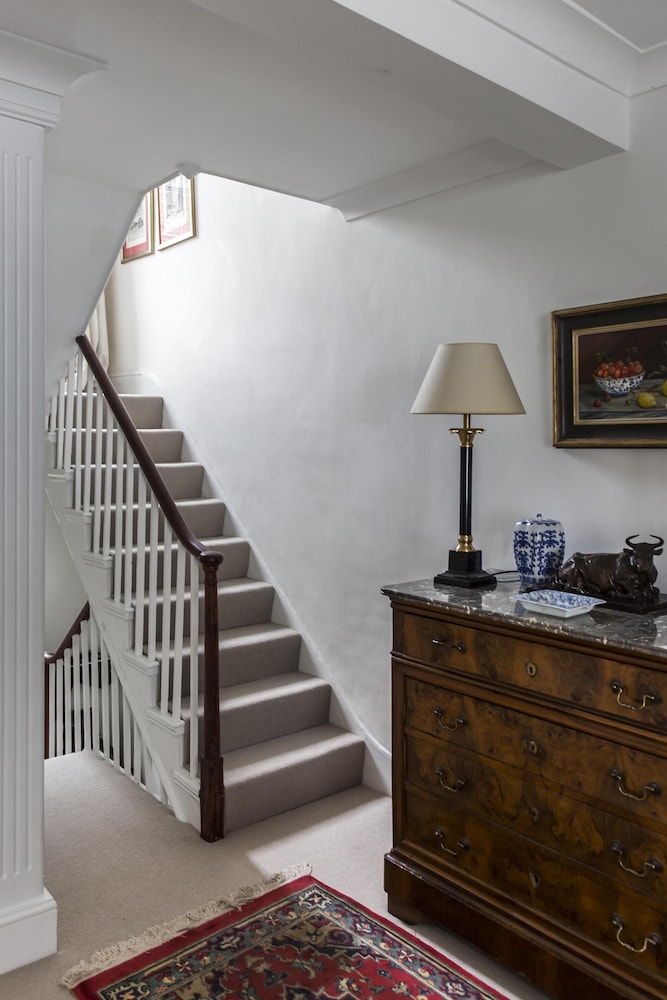First Street II by Onefinestay