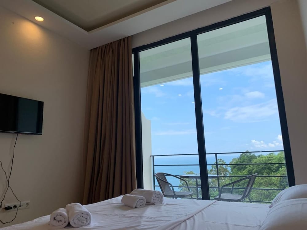 Hotel Hills Kvariati view 3