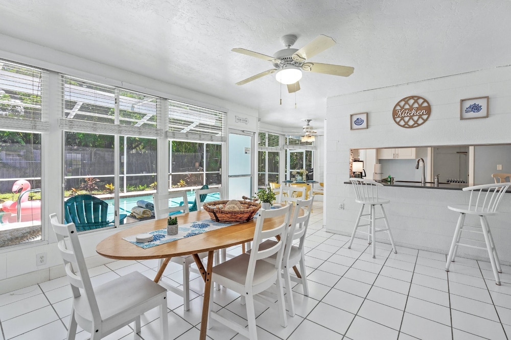 Sand Dollar Cottage