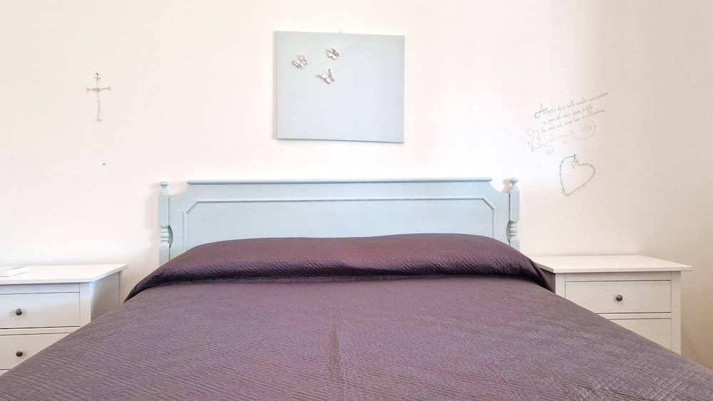 Villa Fede - 3 Bedrooms 2 Bathrooms air Conditioning by the sea
