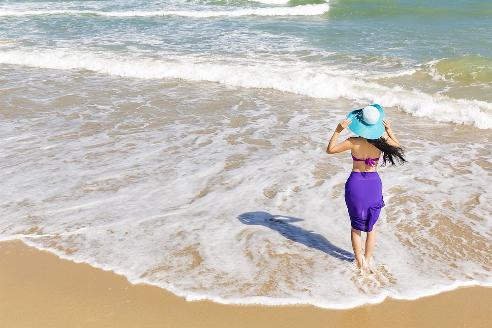 Cam Ranh Riviera Beach Resort & Spa