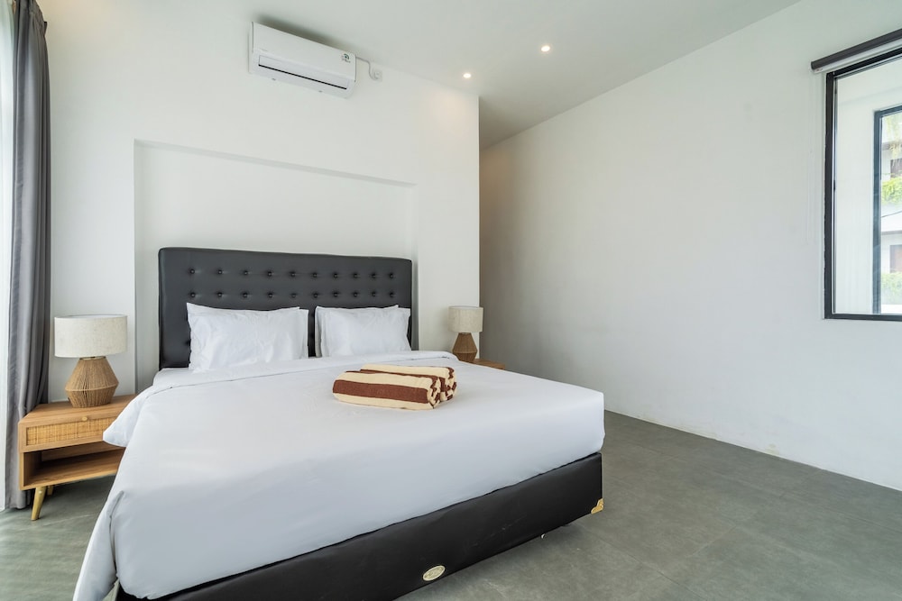 Light Way Villa in Canggu