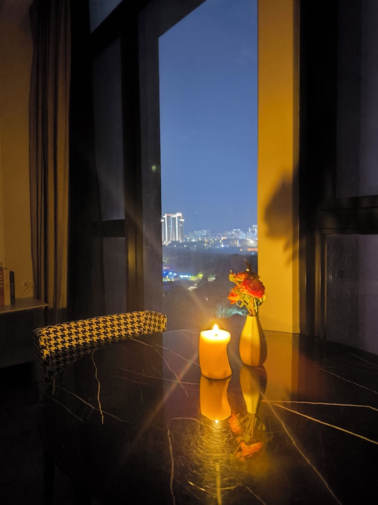 Expressionz KLCC By Laze Home