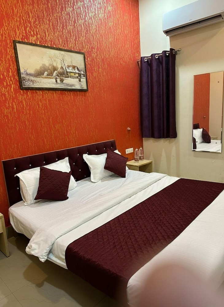 Grand Pacific Ocean Hotel