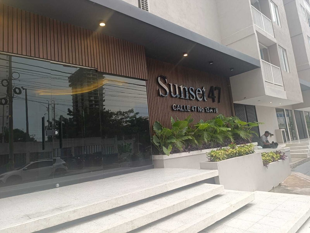U-GO Sunset 47